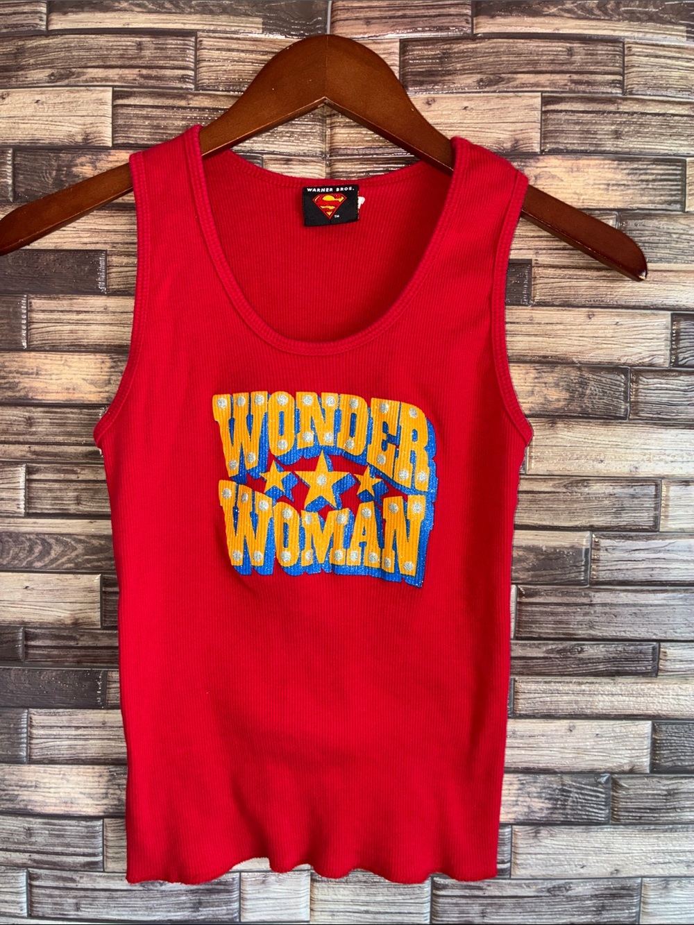 Vintage Juniors Medium Warner Bros. Red Wonder Woman Graphic Tank Top